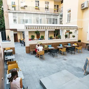 Otel Discovery, Lviv